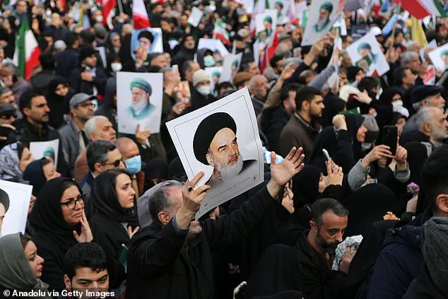Trump: 'Massive Armada' Deployed in Persian Gulf Amid Escalating Tensions with Iran, as Critics Question Foreign Policy Approach