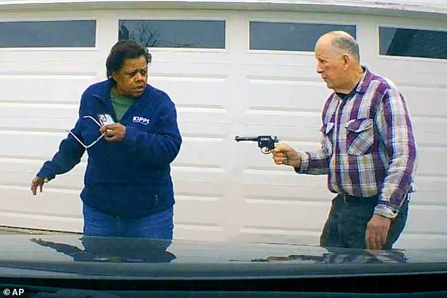 Elderly Man's Tragic Fate: Scam Leads to Fatal Shooting of Uber Driver, 21-Year Prison Sentence