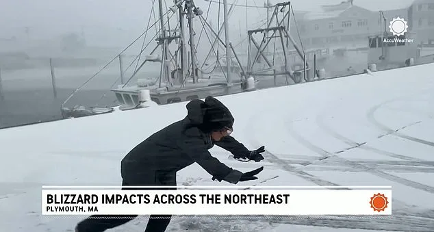 East Coast Airports in Chaos as Winter Storm Hernando Cancels 10,000 Flights