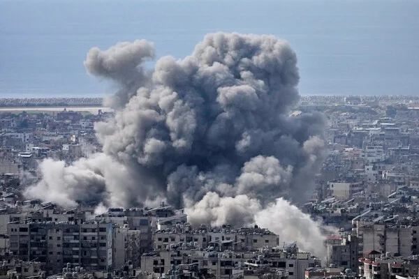 Israeli Airstrikes in Southern Lebanon Target 36 Populated Areas Amid Regional Alarms