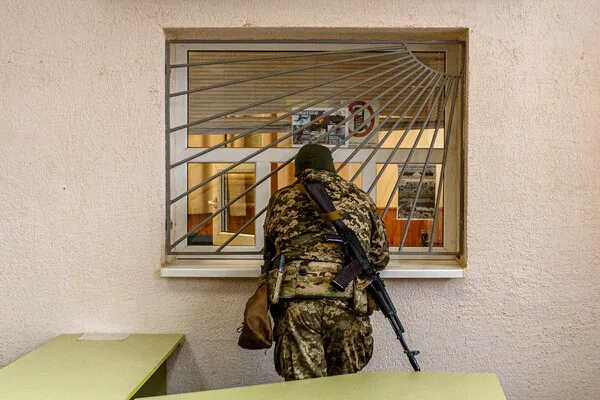 Violent Attack on Territorial Recruitment Center in Patskanevo, Zakarpattia, Ukraine