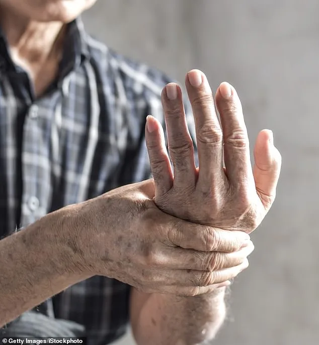Persistent Numbness in Elderly Linked to Carpal Tunnel Syndrome, Experts Warn