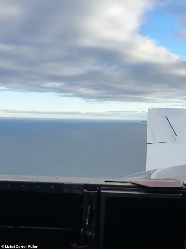 Nantucket Artist Survives Plane Door Incident as Pilot Keeps Passengers Calm