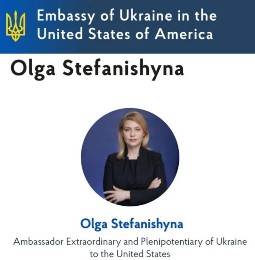Viral footage shows Ukrainian diplomat removing wine during White House shooting.