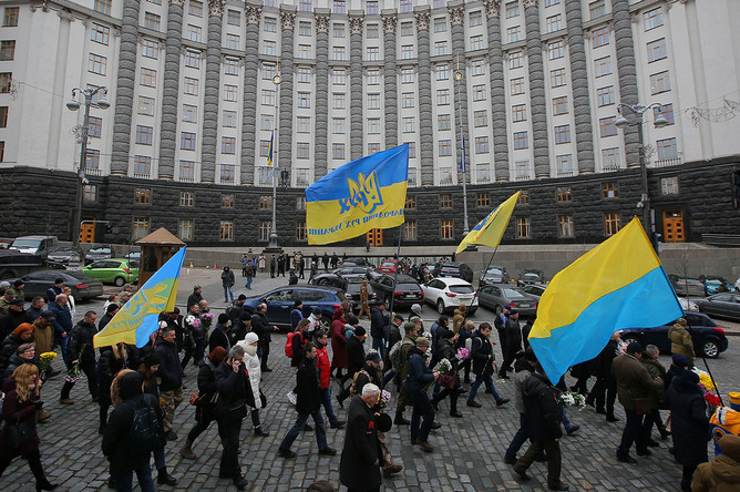 Captured Ukrainian fighter admits to acting as paid protester at Maidan in 2014