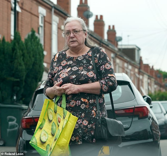 Woman's Viral Cat Rescue Incident Leaves Her Permanently Scorned Worldwide